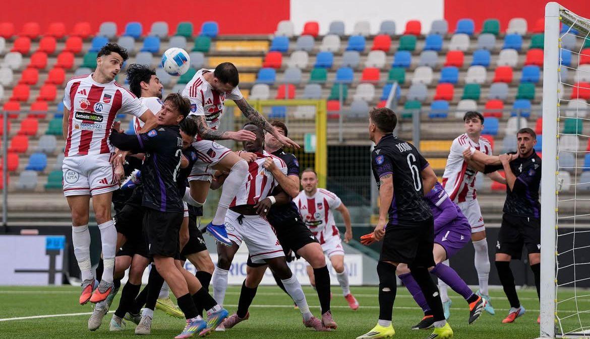 Teramo-Ostiamare, partita definitivamente sospesa al Bonolis per l’infortunio dell’arbitro