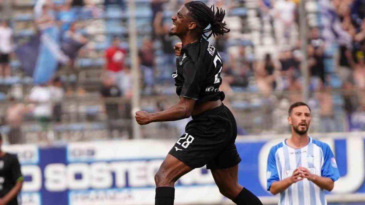 Shavy Resouf illumina il Martina: doppietta e spettacolo a Barletta