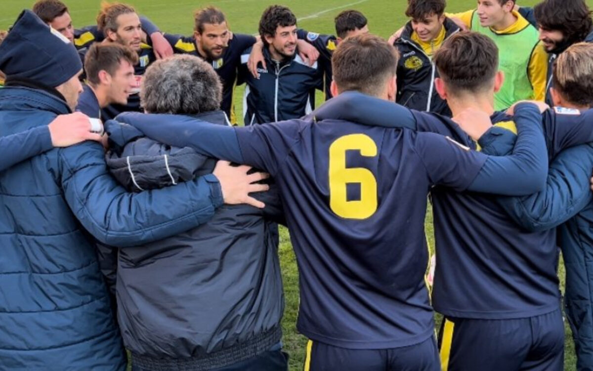 San Donato Tavernelle che festeggia dopo una vittoria