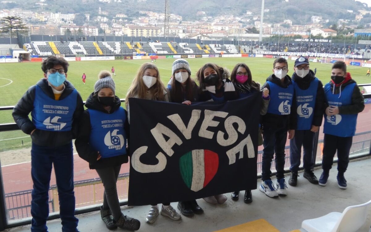 Cavese a scuola di tifo 2