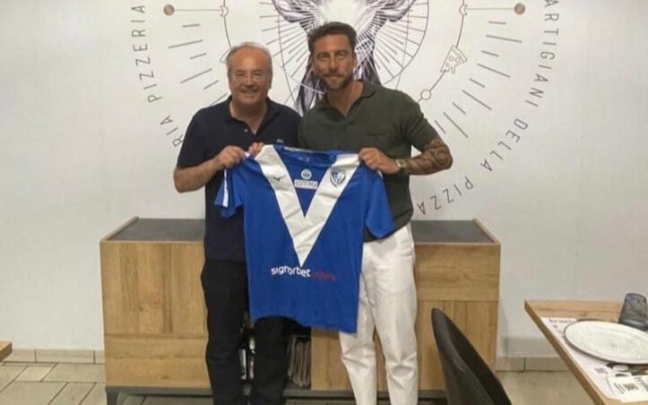 Il sindaco di Brindisi, Riccardo Rossi, in foto con Claudio Marchisio