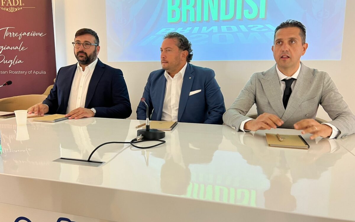 Brindisi conferenza Prosperi allenatore