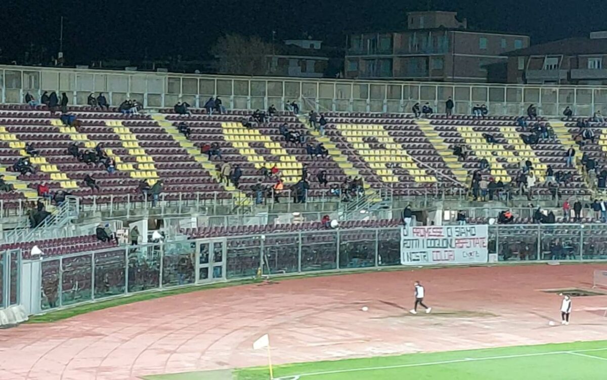 livorno curva