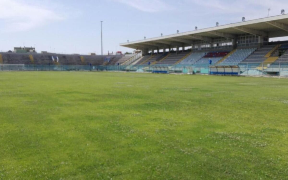 brindisi taranto stadio