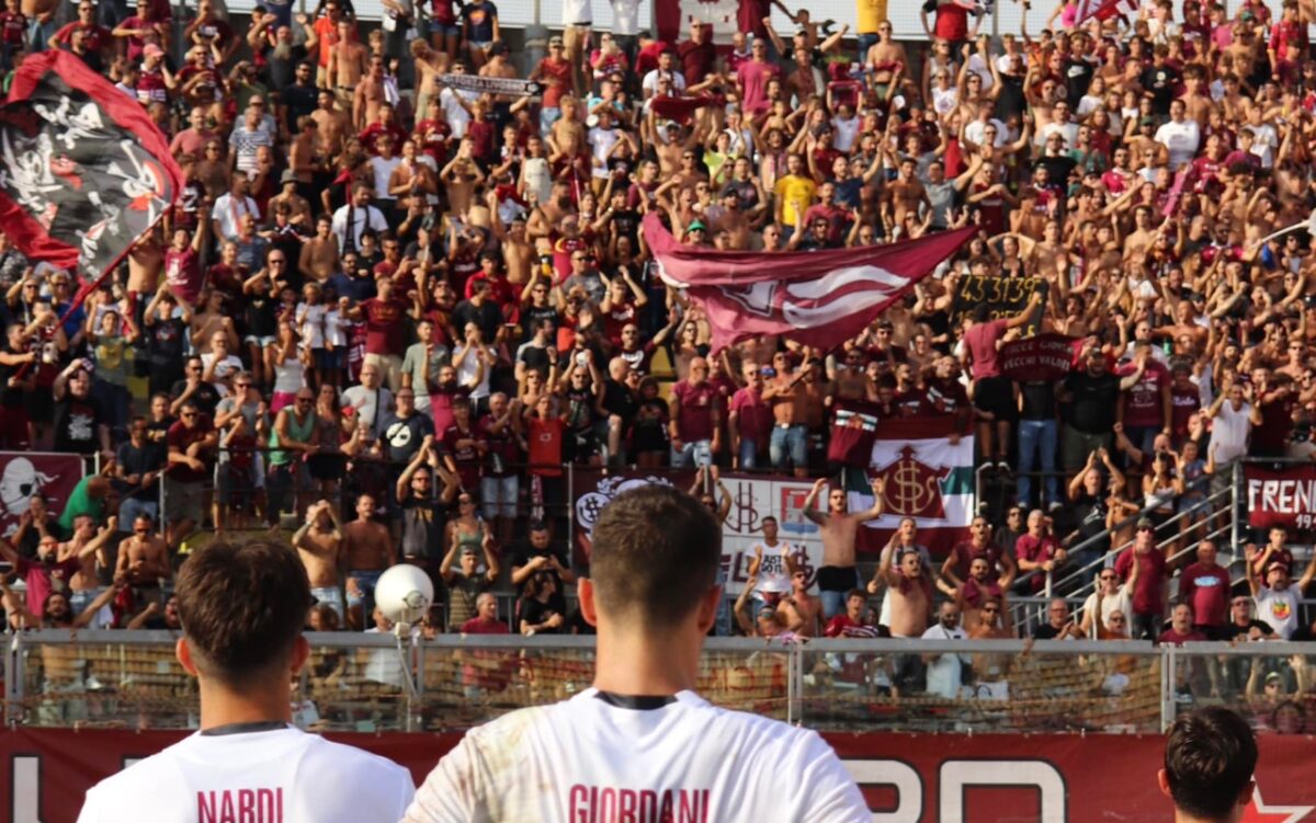 Livorno Seravezza trasferta vietata