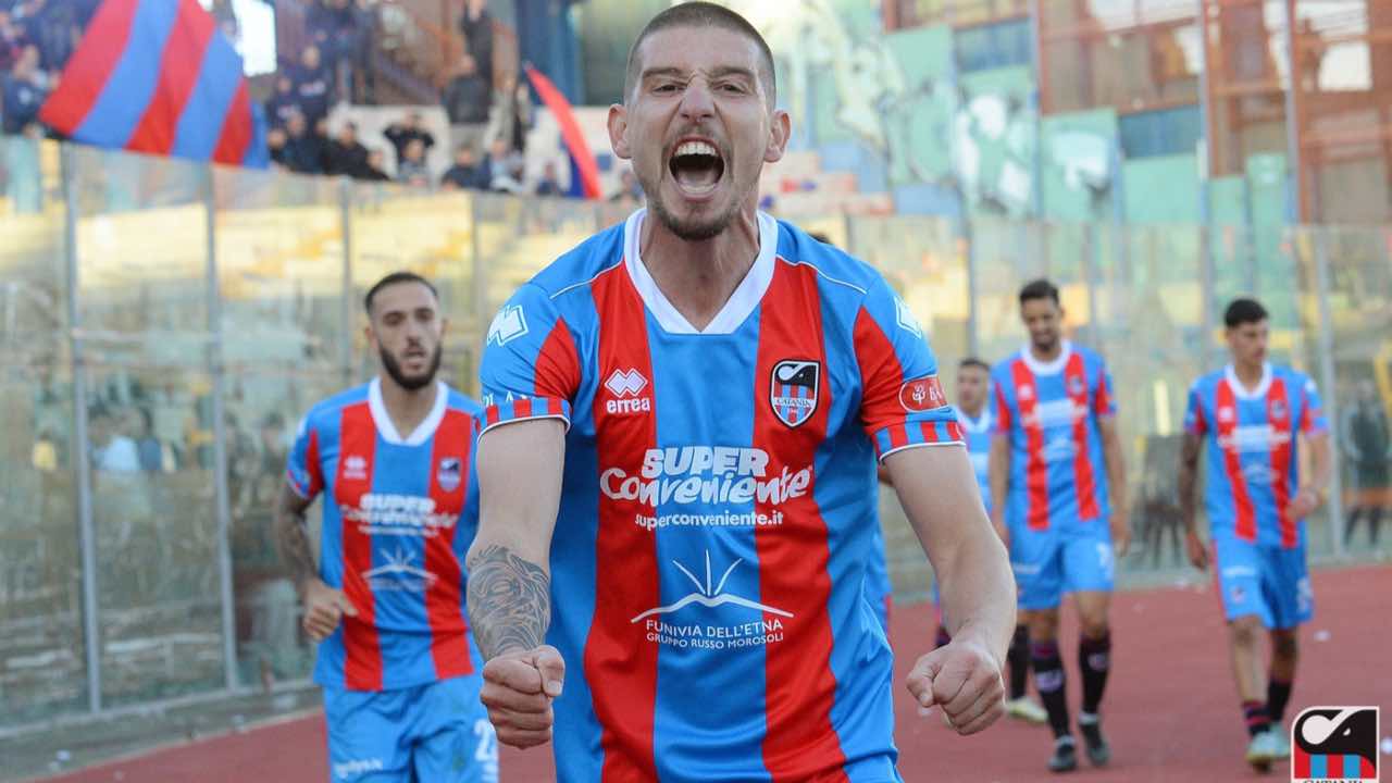 https://www.seried24.com/wp-content/uploads/2024/12/rapisarda-catania.jpg