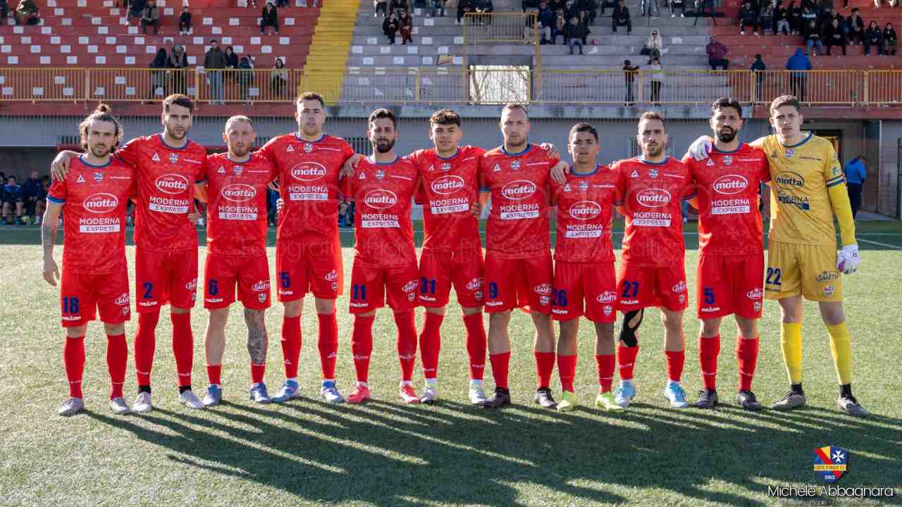https://www.seried24.com/wp-content/uploads/2025/05/Costa-DAmalfi-evidenza-1.jpg