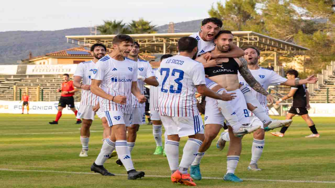 https://www.seried24.com/wp-content/uploads/2025/05/Folllonica-2.jpg