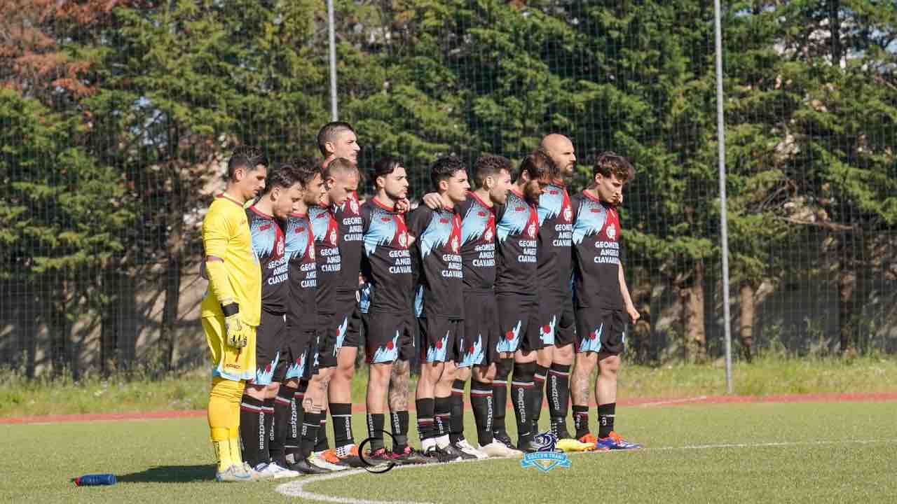 https://www.seried24.com/wp-content/uploads/2025/06/soccer-trani-interno-2.jpg