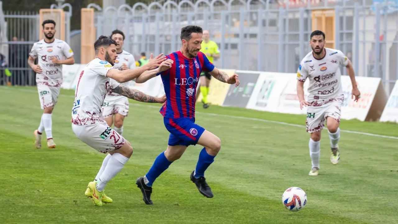 https://www.seried24.com/wp-content/uploads/2025/07/Saraniti.jpg