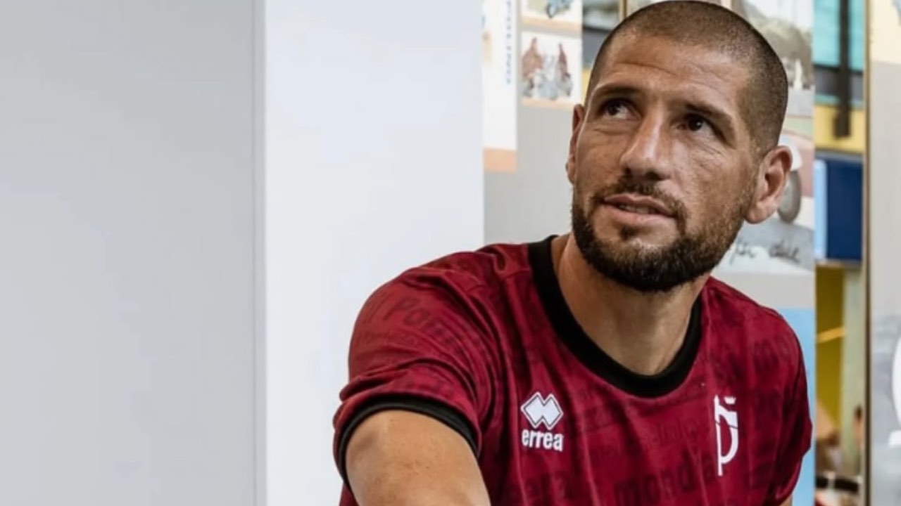 https://www.seried24.com/wp-content/uploads/2025/07/espeche-pontedera-copertina.jpg