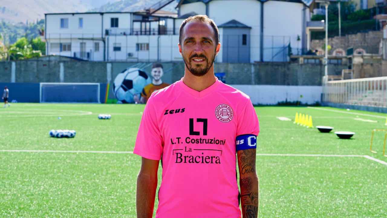 https://www.seried24.com/wp-content/uploads/2025/08/Mazzotta-capitano.jpg