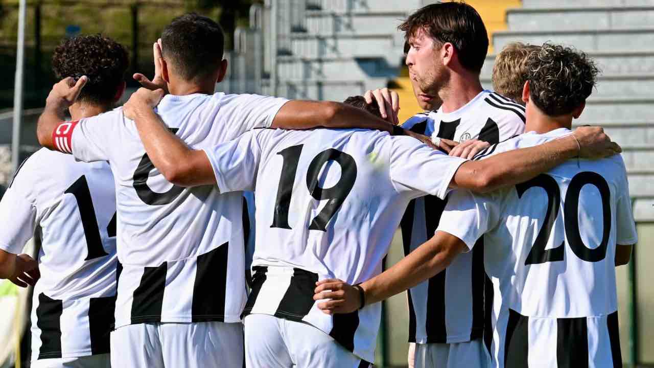 https://www.seried24.com/wp-content/uploads/2025/08/siena.jpg