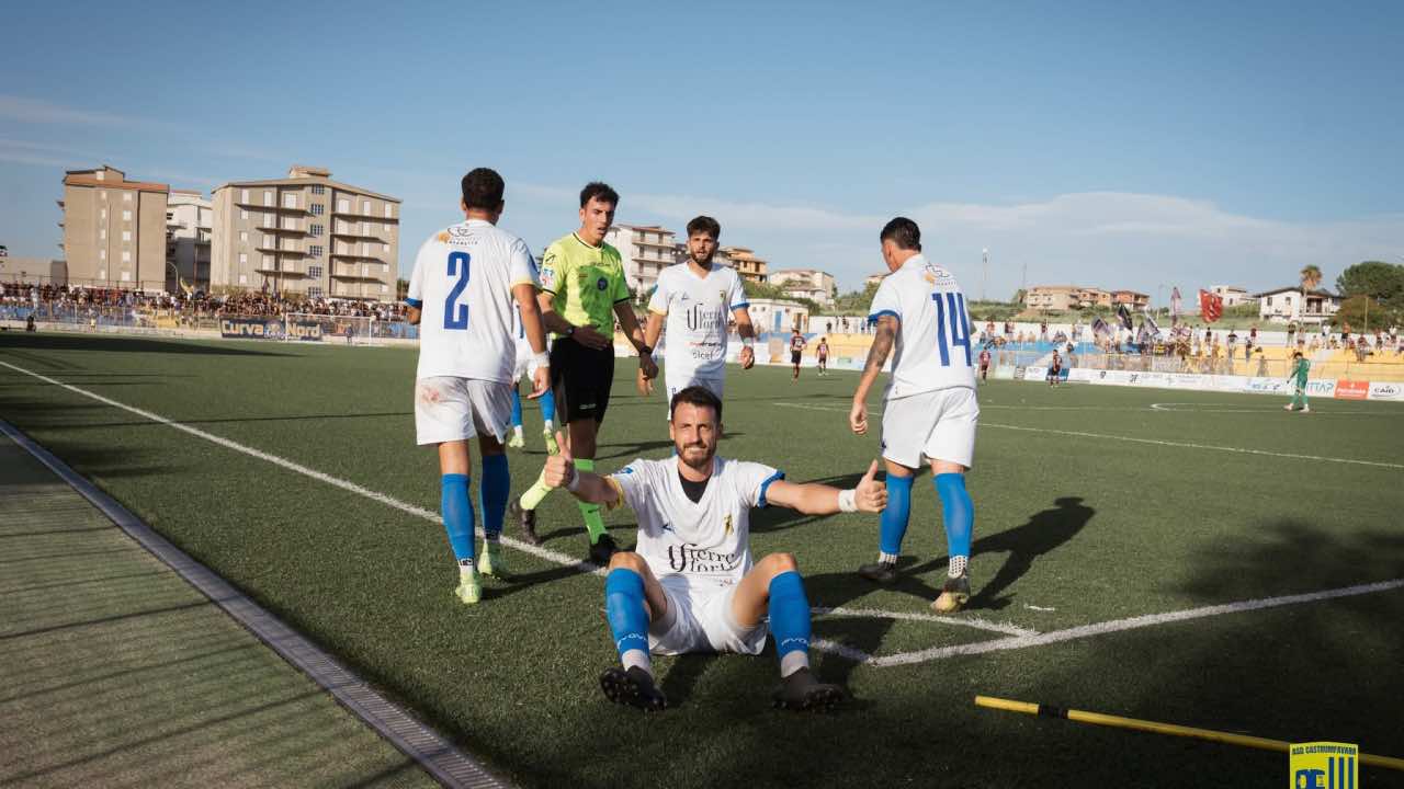 https://www.seried24.com/wp-content/uploads/2025/09/varela-castrumfavara-.jpg