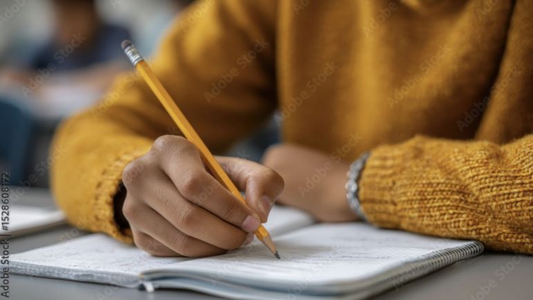 Lettera-freepik-adobe-stock