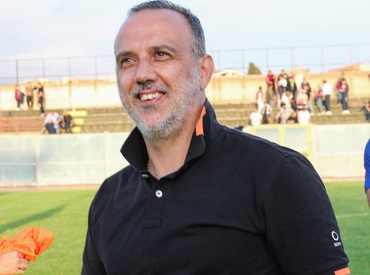 Mascara alla guida del Paternò