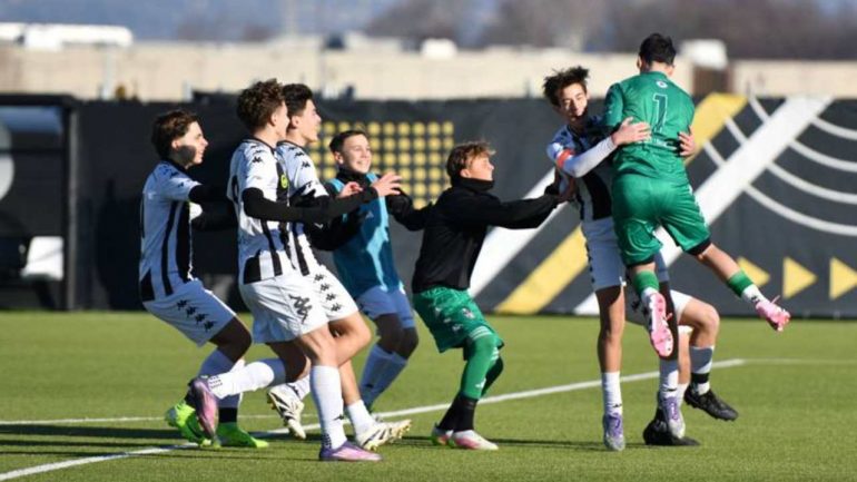 Lascaris Rizza Vis Pesaro in evidenza