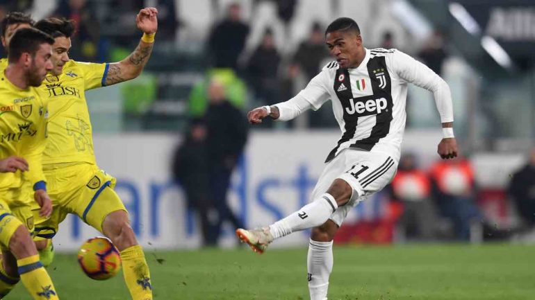 douglas costa chievo imago