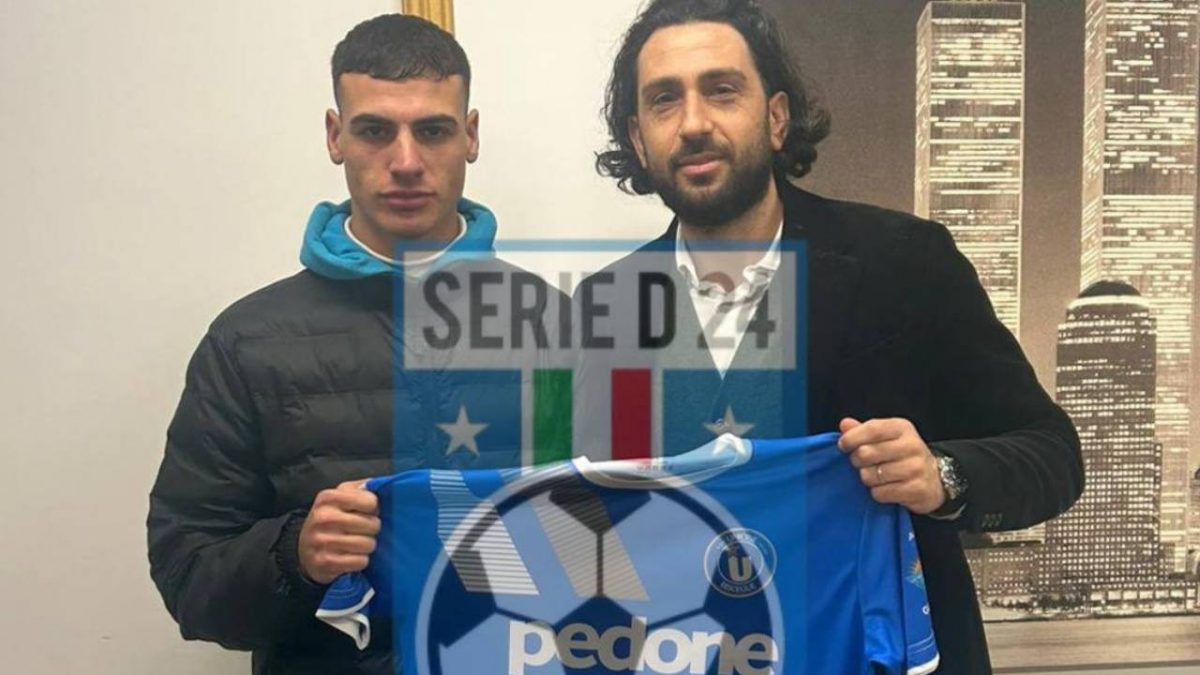 Polo Capomaggio con la maglia del Bisceglie